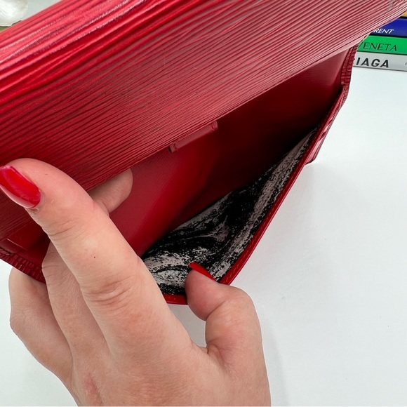 Louis Vuitton Trifold Long Wallet International Red Epi Leather EUC CA0946